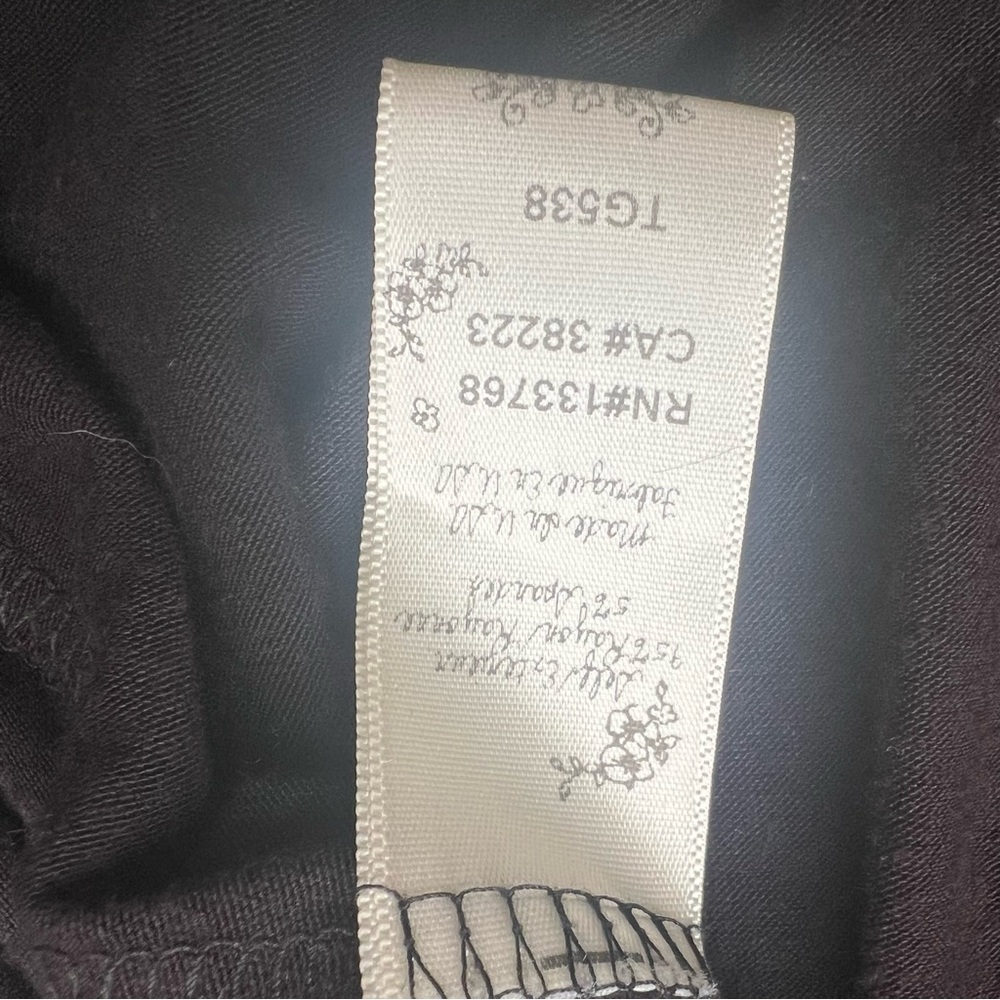 Scrapbook button v-neck l/s lace sleeve top - Picture 8 of 8